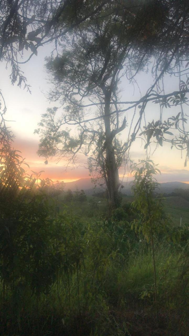 Sitio Por Do Sol - Pedra Azul - Es *